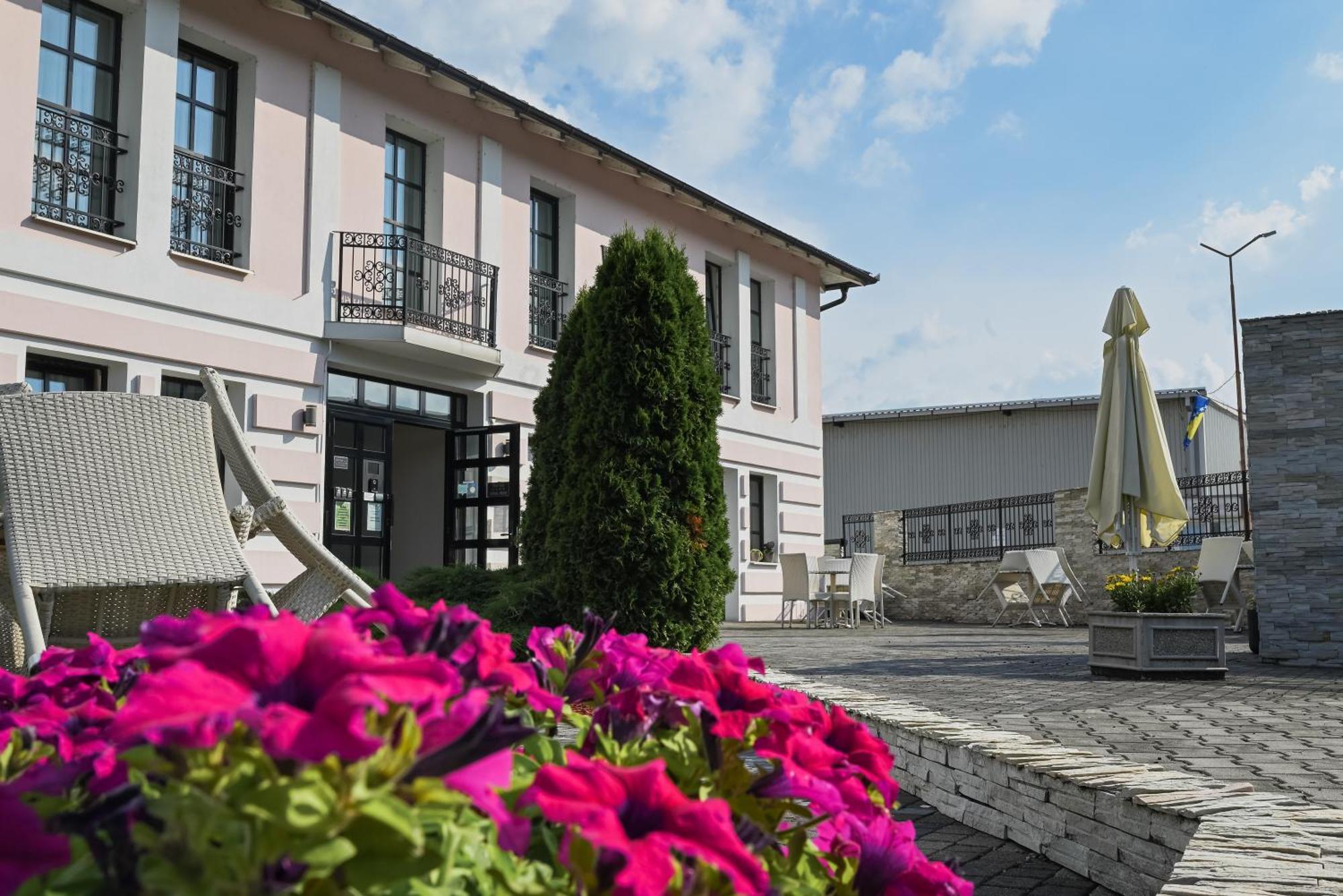 Boutique Hotel Ukus Tesanj Exterior foto